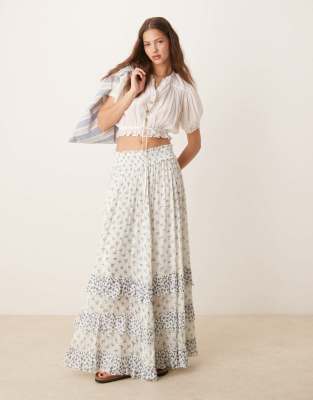 brynn micro floral tiered maxi skirt in ivory-White