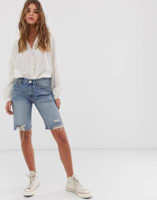 джинсовые бермуды женские 2023 вб. джинсовые шорты бермуды женские 2023. рваные джинсовые шорты женские. денимные джинсовые шорты. джинсовые шорты женские удлиненные.