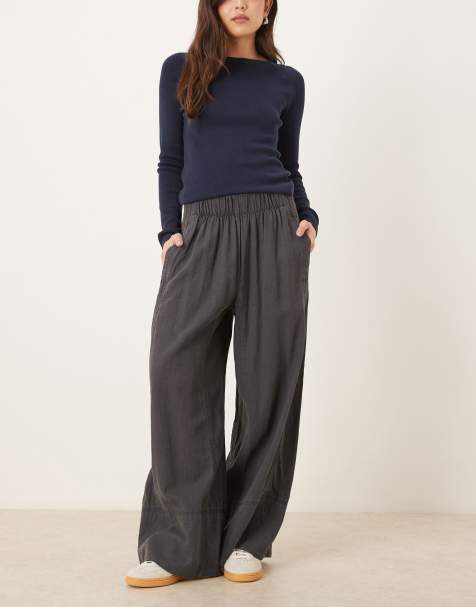 Free People days end linen pull on trouser in black - view 1