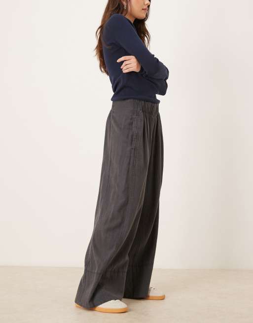 Free People – Days End – Svarta linnebyxor i dra på-modell, 2 av 5