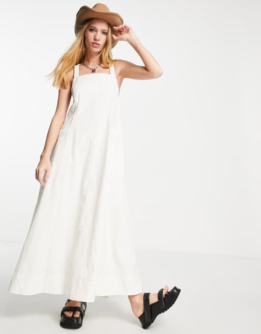 Free People – Desert Hearts – Kurzes Jeans-Latzkleid in Weiß