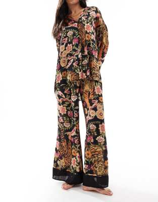 Free People - Dreamy Days - Pyjama in Schwarz-Bunt mit Muster