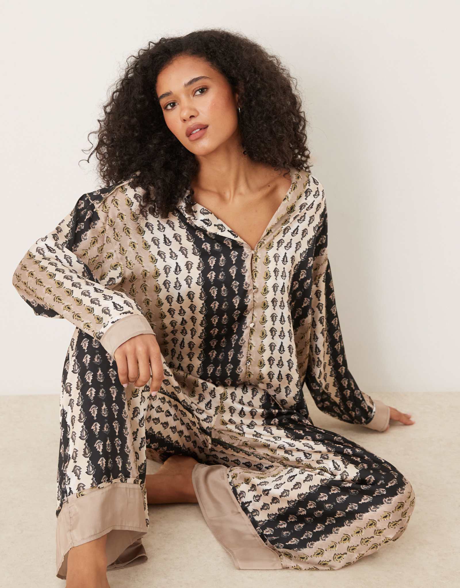Атласная пижама Free People Dreamy Days нейтрального цвета