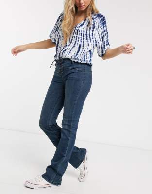 bootcut jeans with vans