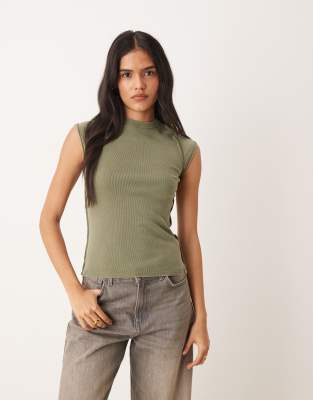 Free People - Ever Had - Knapp geschnittenes T-Shirt in Khakigrün