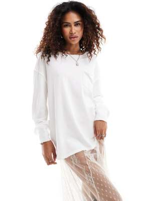 Fade long sleeve patch pocket T-shirt in ivory-White