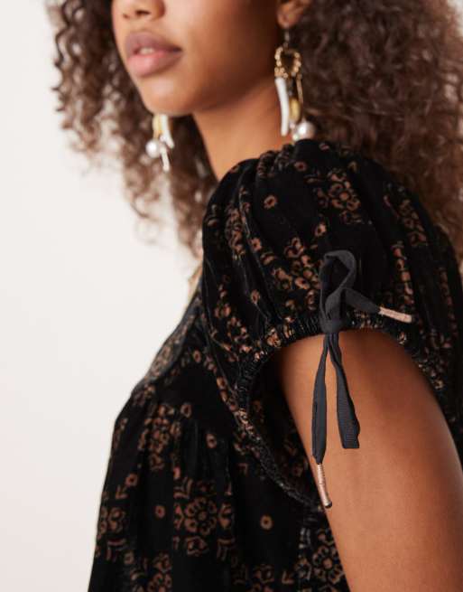Free People floral print velvet puff sleeve tunic mini dress in black | ASOS