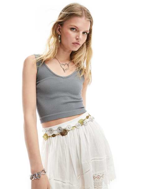 Free People - Geribbelde crop camitop met lage ronde hals in grijs - view 1