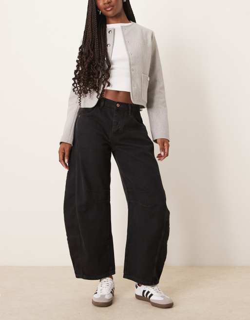 Free People – Good Luck – Czarne jeansy z baryłkowymi nogawkami i średnim stanem