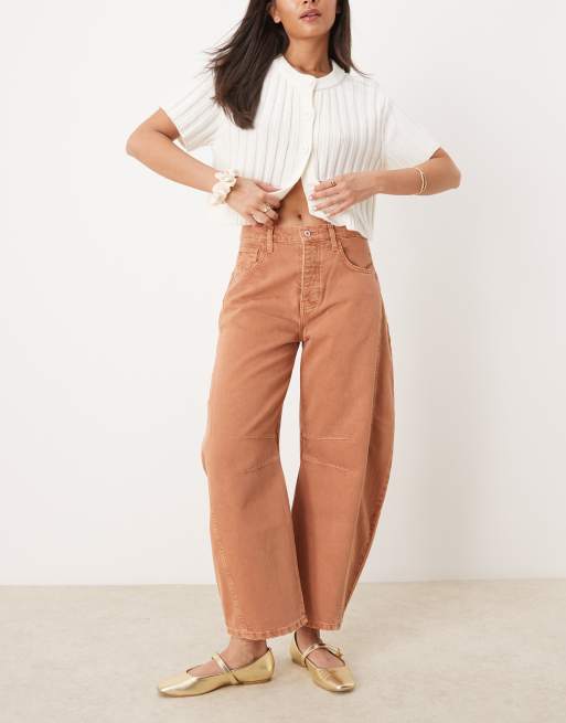 Free People – Good Luck – Jasnobrązowe jeansy z baryłkowymi nogawkami i średnim stanem