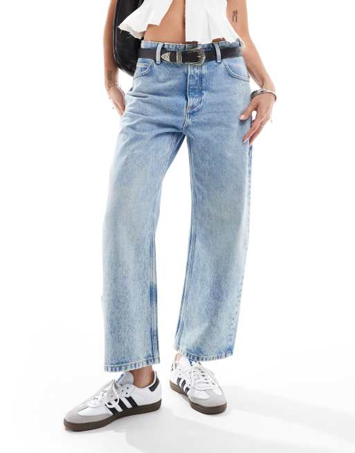 Free People – Jasnoniebieskie jeansy baggy z obniżonym stanem i krótszymi nogawkami