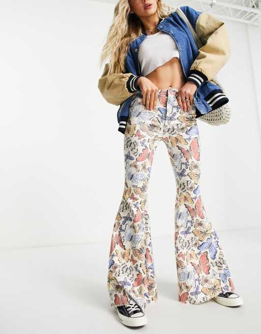 Just Float On Printed Flare Jeans ~ Free People – Arizonia Rose