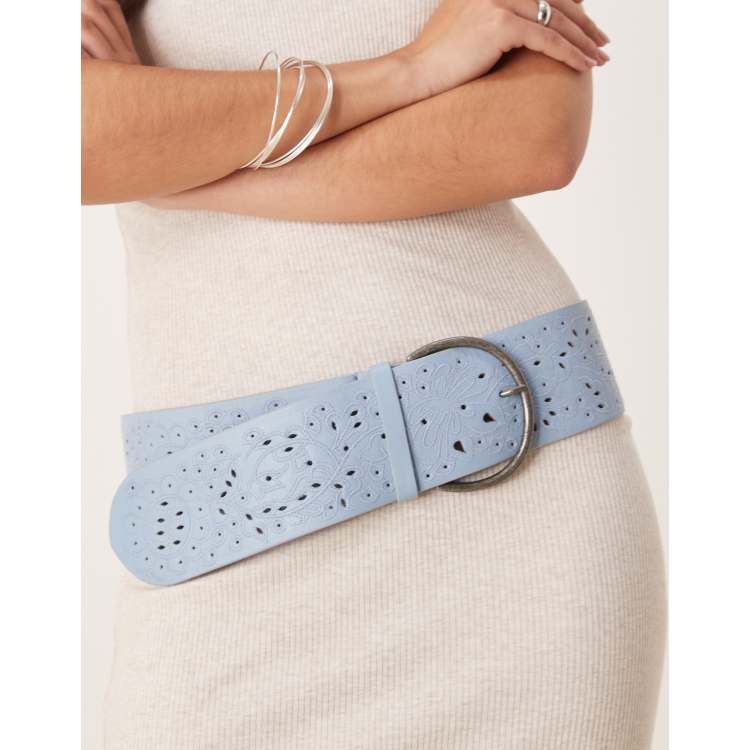 208758902-1-blue?$n_750w$&wid=