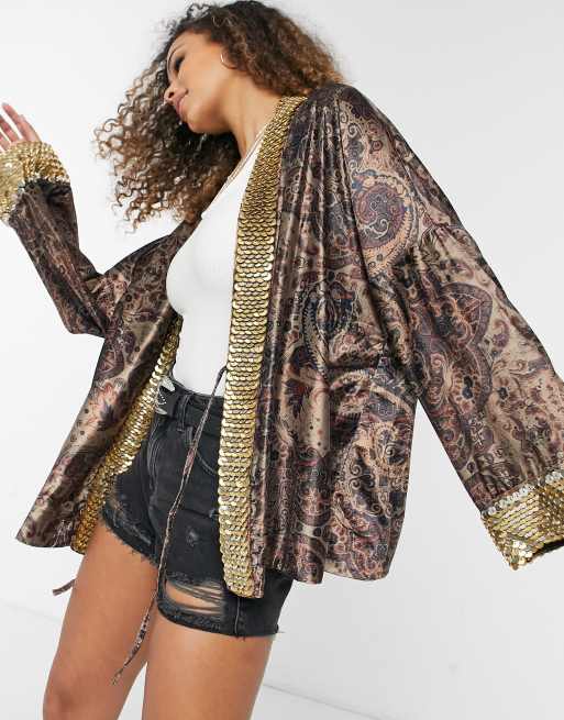 Free People – Layla – Czarne zdobione kimono ze wzorem