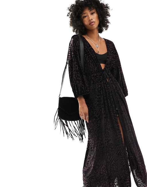 FREE PEOPLEnDripping Velvet top Burnout Kimono In Pinot Noir