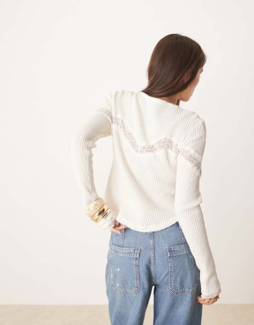 Free People – Let's Party – Elfenbensvit kofta med spetsinfällningar, 4 av 4