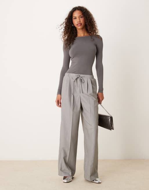 (取寄) フリーピープル レディース ロウ バック シームレス ロング スリーブ Free People women Low Back Seamless Long Sleeve Dark Gull Gray Free People Low Back Seamless Long Sleeve Top | Nordstrom