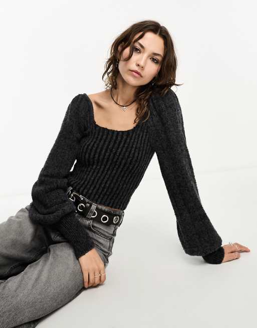 Free People - Maglione grigio antracite con scollo squadrato e maniche a sbuffo morbide