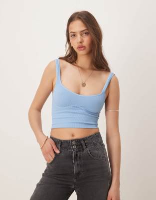 Free People - Meg - Nahtloses, kurzes Oberteil in Blau