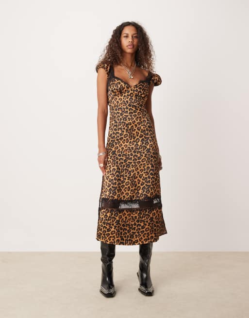 Free People Midikleid mit mehrfarbigem Leopardenmuster und Spitzenbesatz