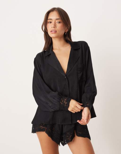 black satin dress shorts Sassy Shortcake The ASOS DESIGN satin lace trim drawstring waist shorts in black are a stylish addition to your wardrobe Parisse Satin Lace Trim Shorts