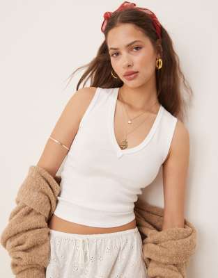 Free People - Neria - Tanktop in Elfenbein mit V-Ausschnitt-Weiß