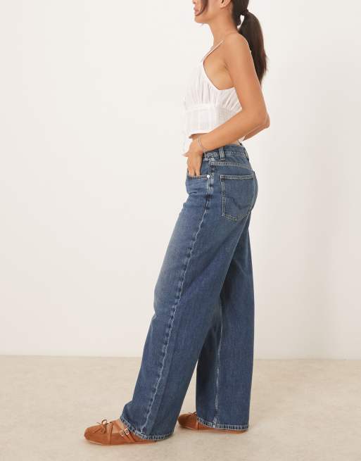 Free People nia slouchy boyfriend jeans in mid wash blue | ASOS