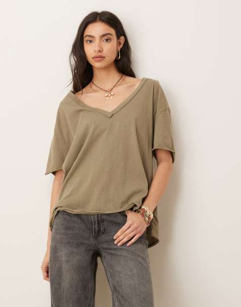 Free People - Nina - T-shirt met V-hals in olijfgroen - view 1