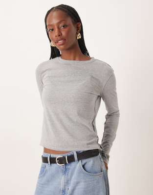 Free People - Nova - Langärmliges T-Shirt in der Farbe Greyhound-Grau
