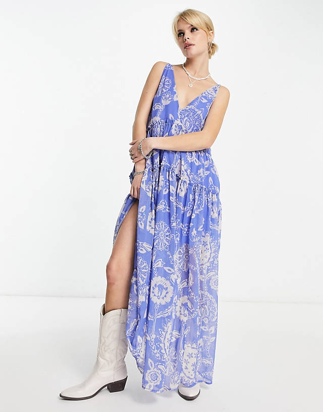 Free People - paisley print v-neck floaty midaxi dress in bluebell