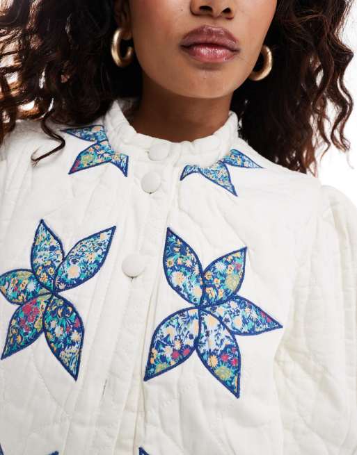 キューブキューブ センソユニコ 花 フラワー総柄レーヨンジップアップジャケット Free People quinn quilted patch insert denim jacket in off white