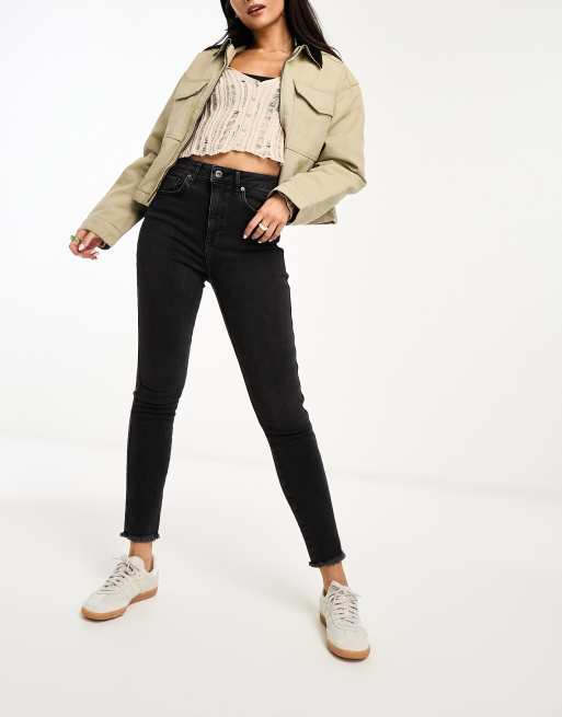 https://images.asos-media.com/products/free-people-raw-high-rise-jegging-jeans-in-black/203270499-1-black?$n_640w$&wid=513&fit=constrain