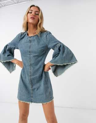 amaryllis dressing gown