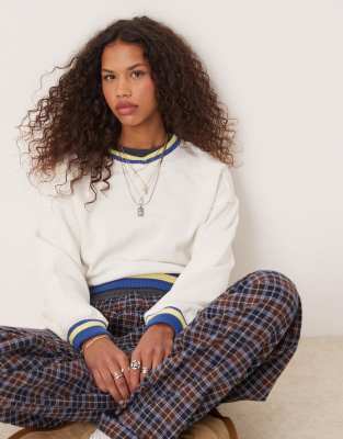 rio contrast trim cropped sweat in ivory-White
