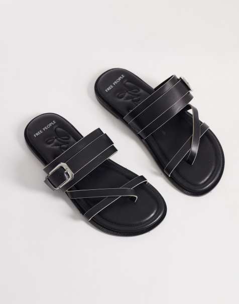 Free People - Sorte sandaler med bælte og krydsremme i læder - view 1