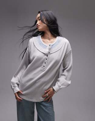 stitch detail relaxed waffle henley sweatshirt in heather gray