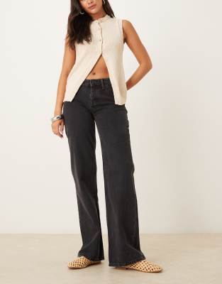 Free People - Tennessee - Boyfriend-Jeans in verwaschenem Schwarz mit niedrigem Bund