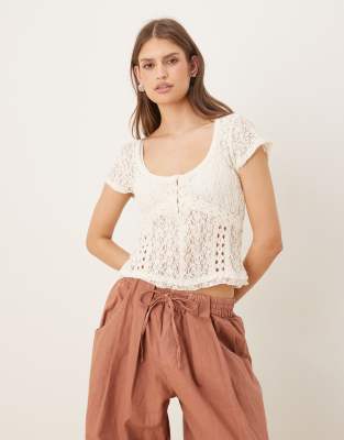 Top en dentelle à manches courtes - Blanc discret S