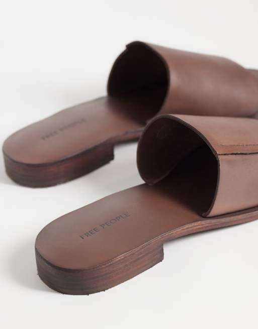 Free People Verona sandalo slide in Ember, 4 di 4