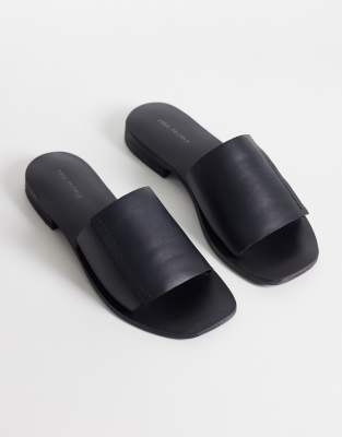 Wide Strap 4