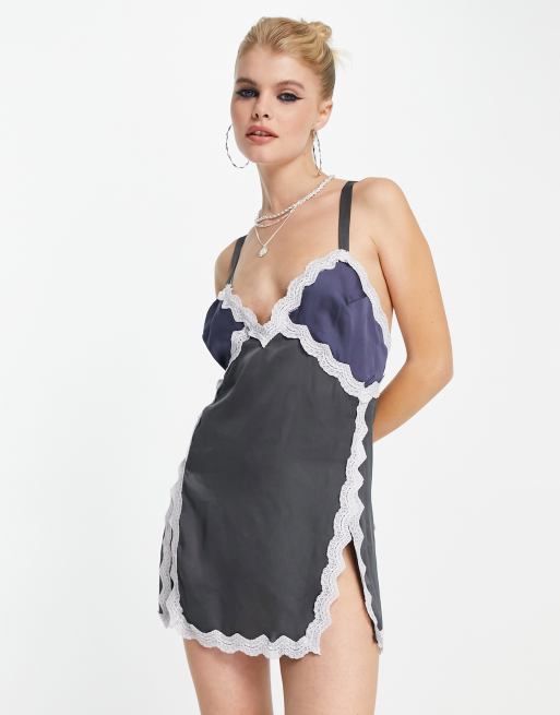 Free People - Vestito con spalline sottili blu navy e grigio con finiture in pizzo