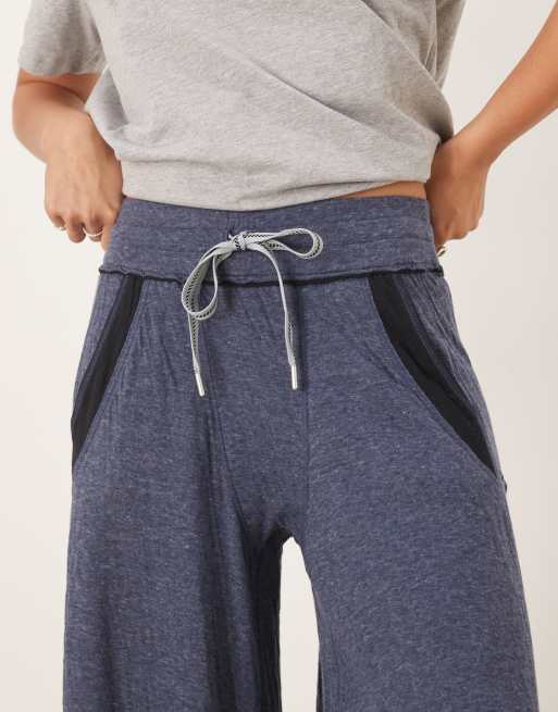 Free People – Wait A Minute – Lounge-Hose in Marine-Heidegrau mit weitem Bein, 4 von 5