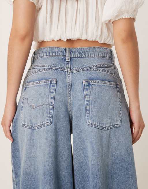Free People Westward relaxed jeans in washed blue, 4 of 5