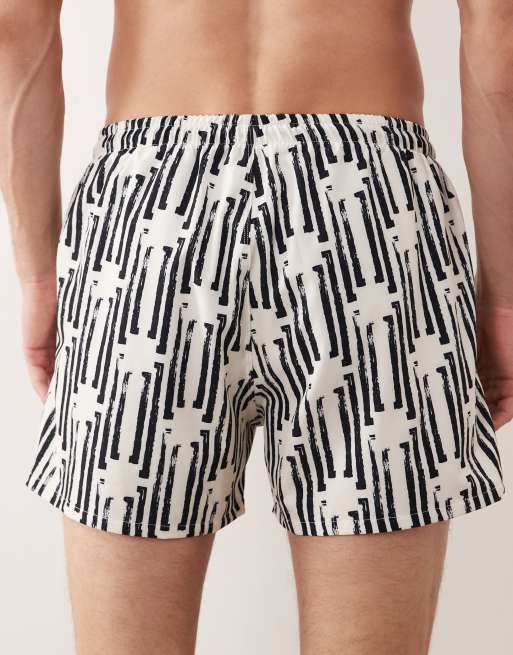 Free Society – Badeshorts in Schwarz-Weiß mit Palmenmuster, 5 von 5