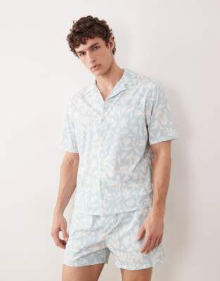 Free Society Leaf Print Short Sleeve Beach Shirt In Multi
