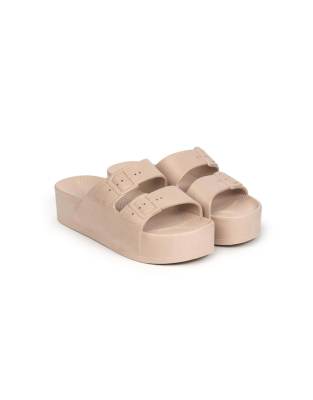  Scented platform sliders in sand