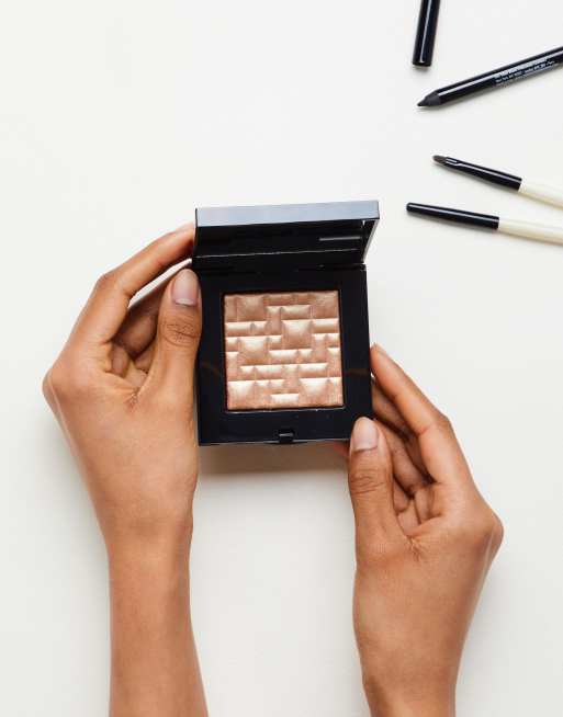 Fremhævende pudder med Bronze glød fra Bobbi Brown, 2 af 4