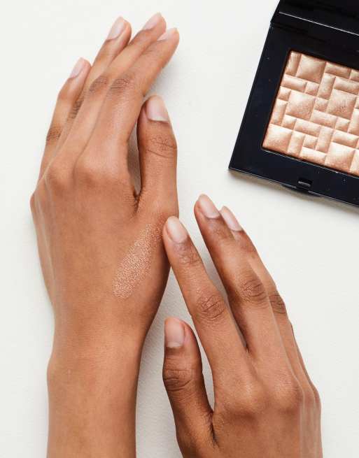 Fremhævende pudder med Bronze glød fra Bobbi Brown, 4 af 4