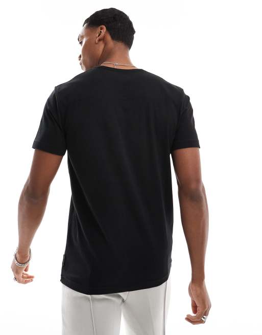 French Connection – 2er-Pack klassische T-Shirts in Schwarz und Weiß mit Tasche, 4 von 4