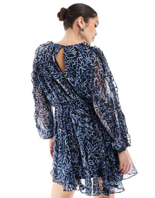 French Connection – Anna – Plissiertes Minikleid aus Chiffon in Marineblau mit Kritzelmuster, 4 von 4